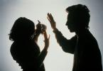 Госдума отменила уголовное наказание за побои в семье Домашнее насилие над детьми статья ук рф